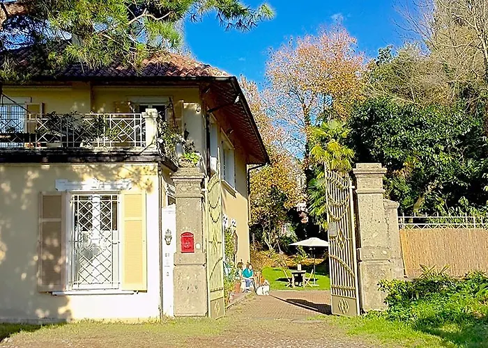 Bb Nel Pagliaio Bed & Breakfast 3*