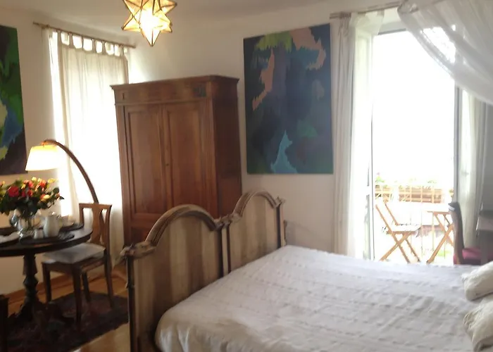 Bb Nel Pagliaio Taino