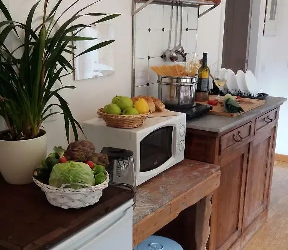 Bb Nel Pagliaio Bed & Breakfast Taino