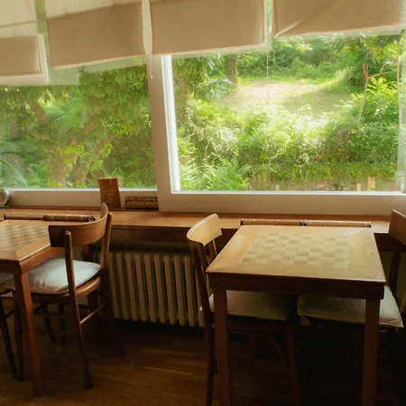 Bb Nel Pagliaio Bed and Breakfast Taino